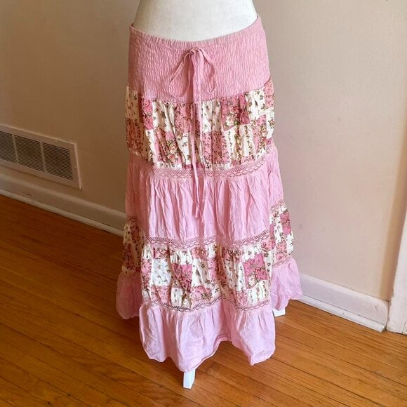 Y2K Pink Floral Tiered Skirt - Picture 1 of 5
